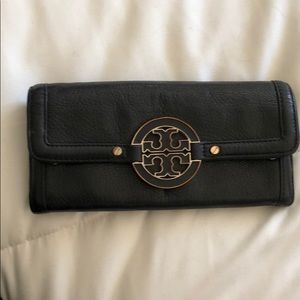 Tory Burch wallet